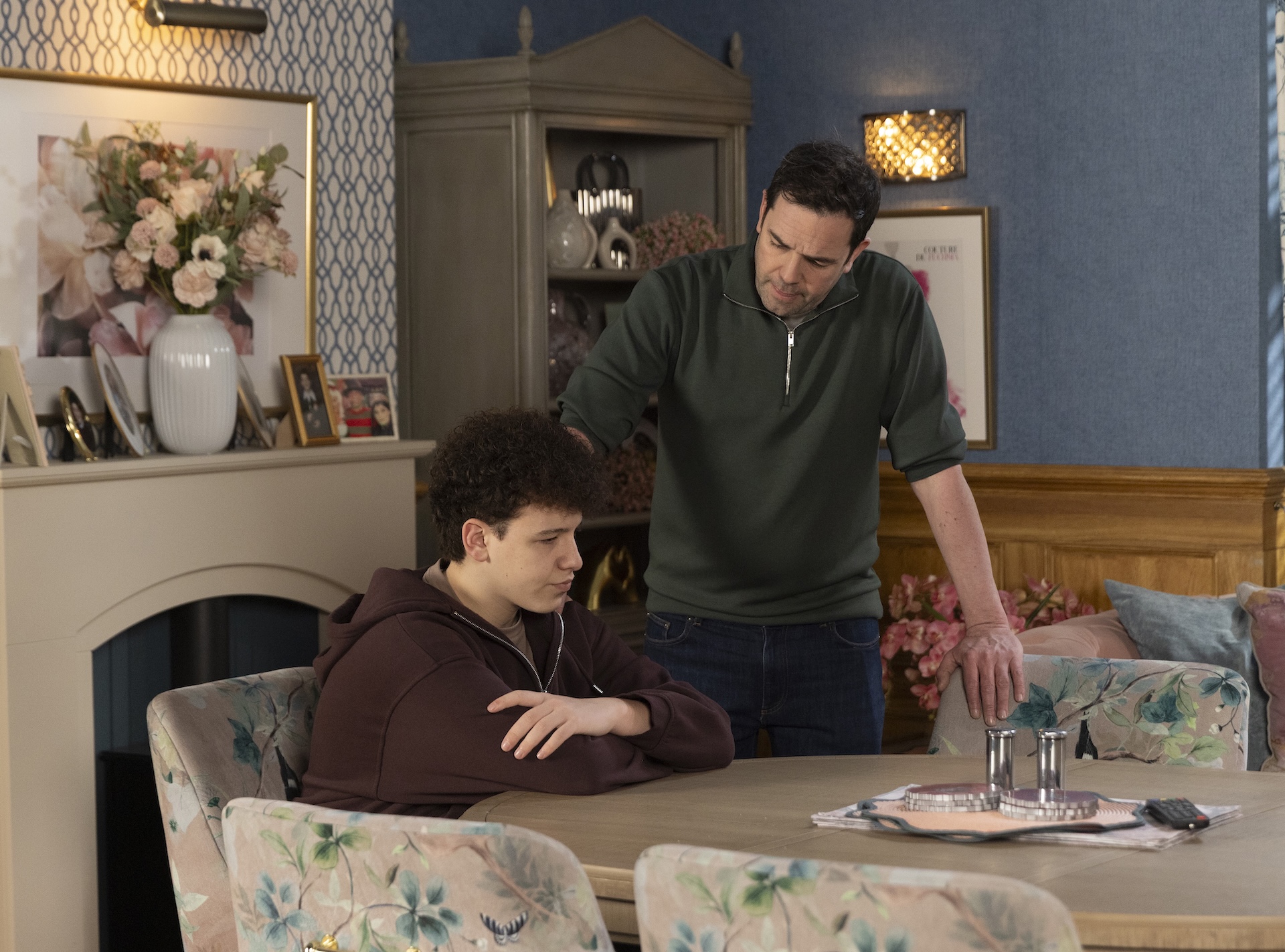 Ben and Will talking in Coronation Street