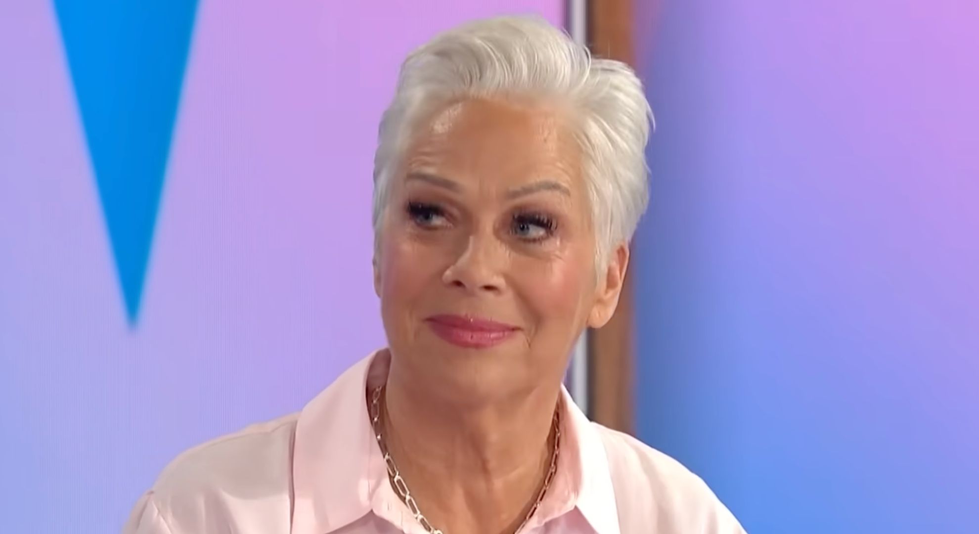 Loose Women’s Denise Welch ignores horrendous internet rumours as she ventures out with her sister