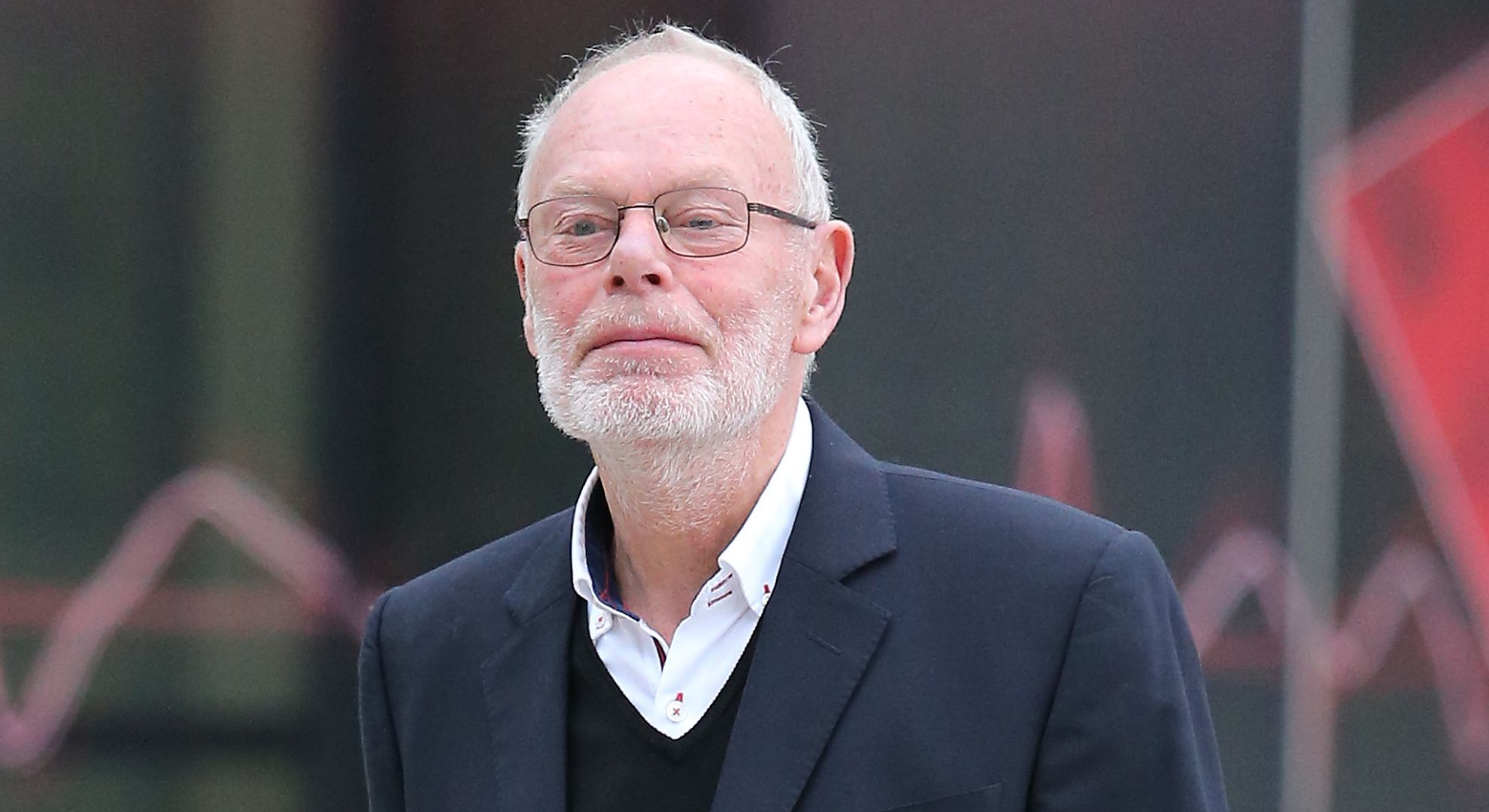 BBC Radio 2 star Bob Harris issues health update in hospital following cancer treatment