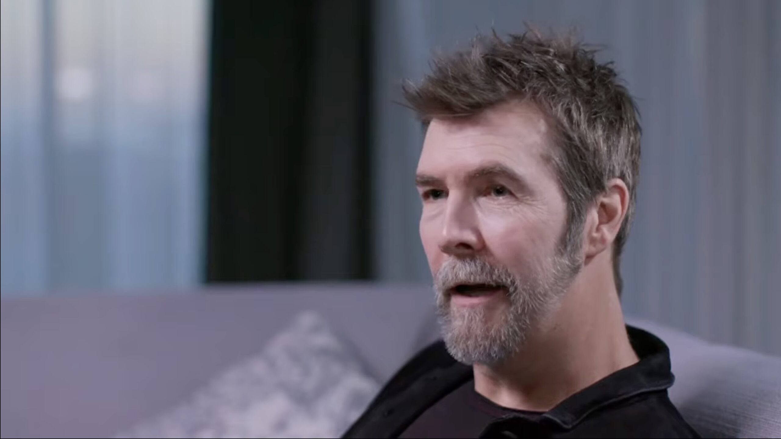 Rhod Gilbert talking