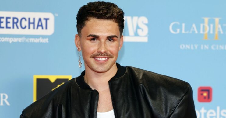 Joe Baggs on the red carpet