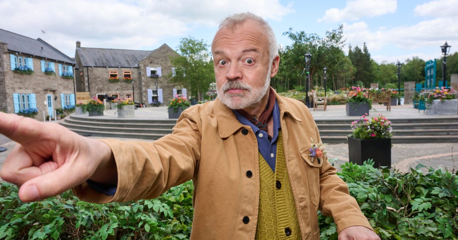 Graham Norton on The Neighbourhood