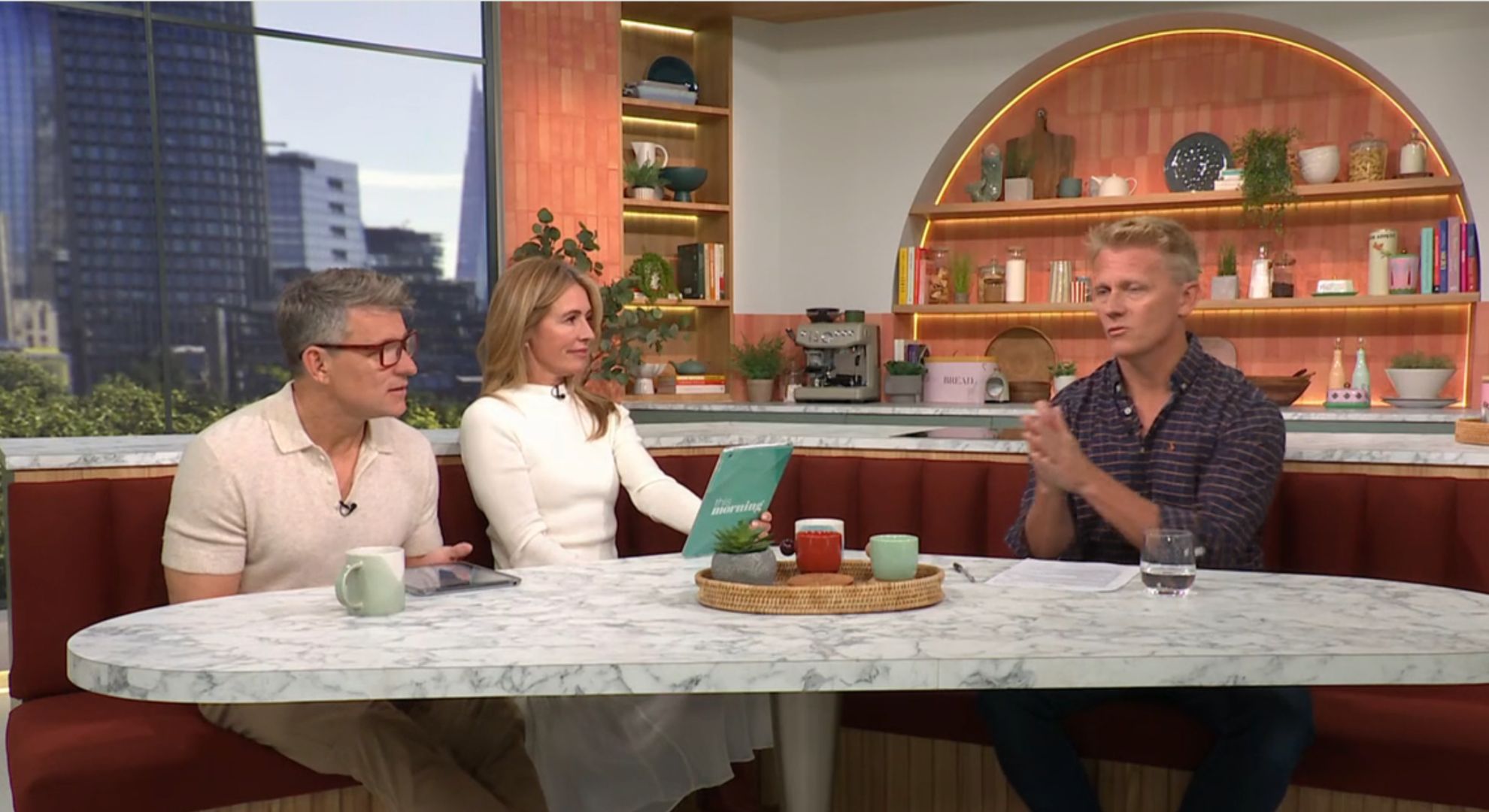 pet phone in This Morning