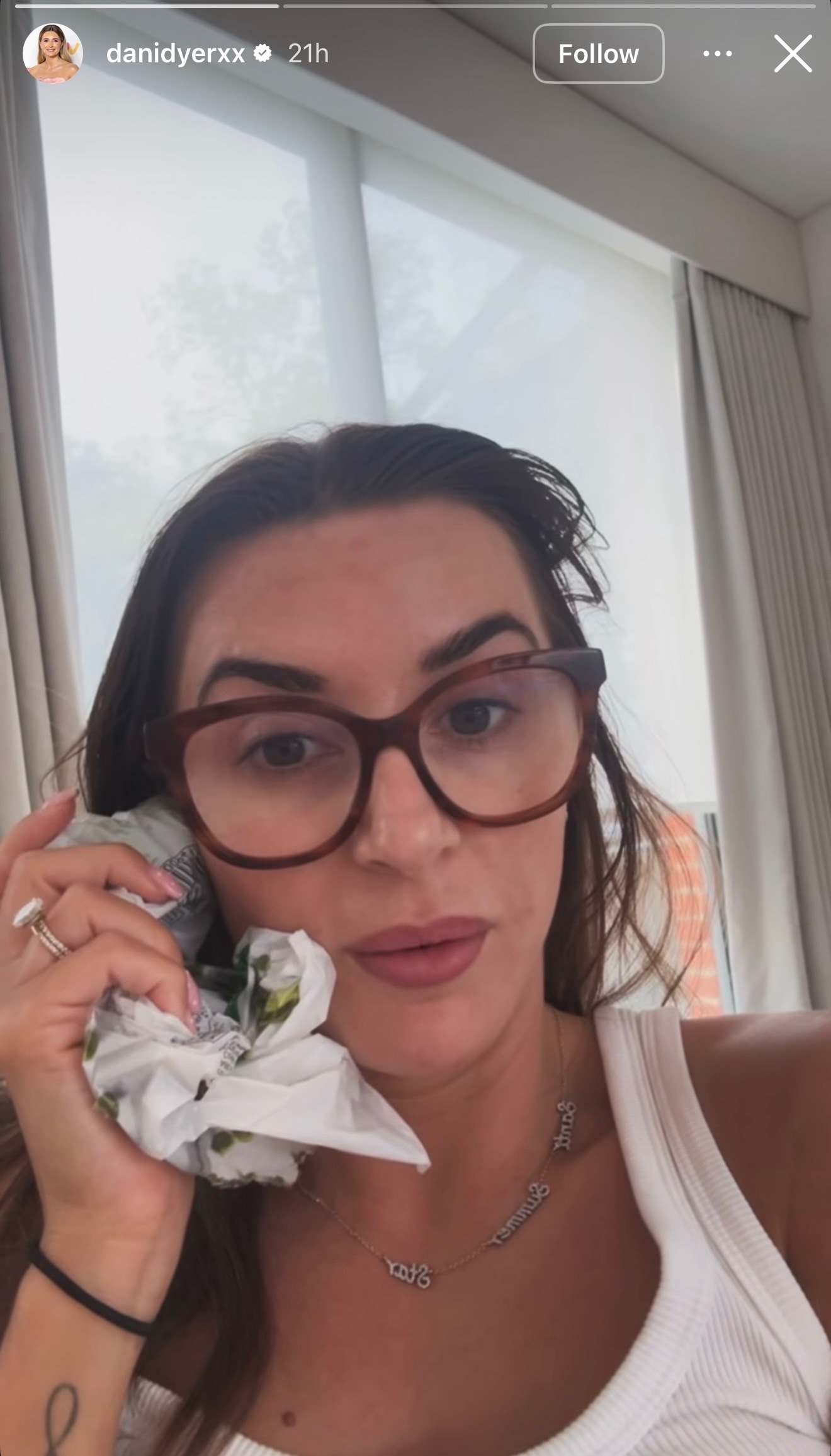 Dani Dyer with a bag of frozen peas