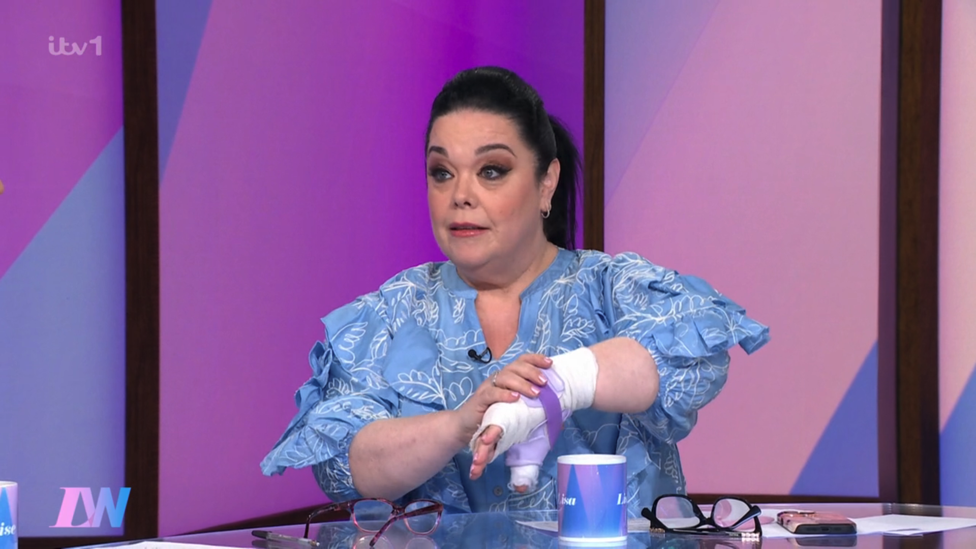 Lisa Riley with her arm in plaster on Loose Women