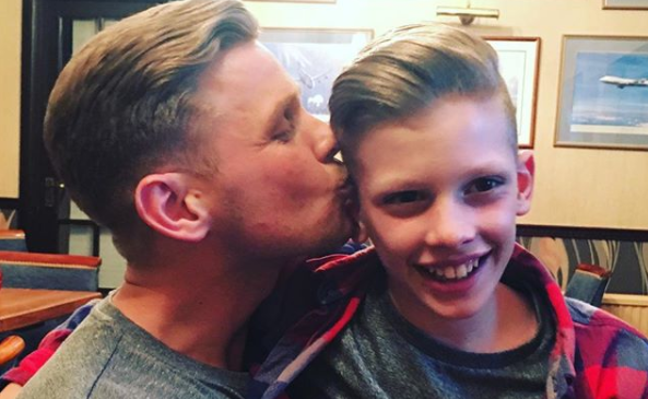 Instagram @JeffBrazier