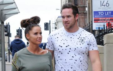 Picture Shows: Katie Price, Kieran Hayler May 08, 2015 Husband and wife duo Katie Price and husband Kieran Hayler visit Fake Bake Beauty Boutique in Glasgow, Scotland. The pair looked loved up as they walked with their arms around each other as they arrived for their beauty treatments at the Scottish spa. Non Exclusive WORLDWIDE RIGHTS Pictures by : FameFlynet UK © 2015 Tel : +44 (0)20 3551 5049 Email : info@fameflynet.uk.com