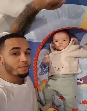 Instagram @astonmerrygold