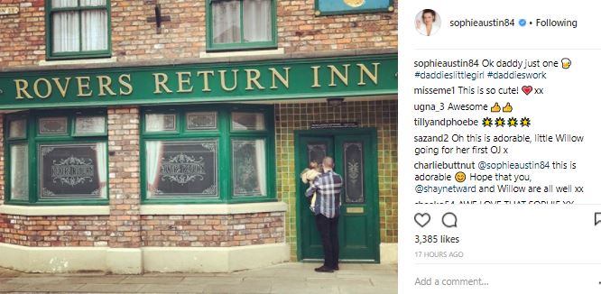 Instagram @sophieaustin84