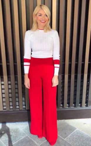 Instagram @hollywilloughby