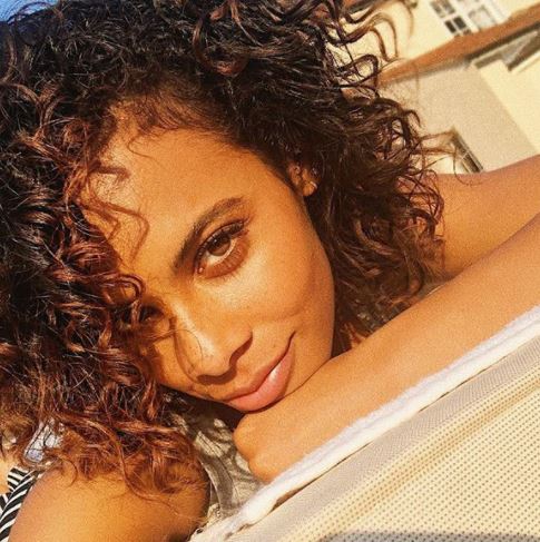Instagram @rochellehumes