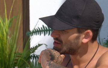 Love Island's Laura confronts Adam about Kendall and Rosie