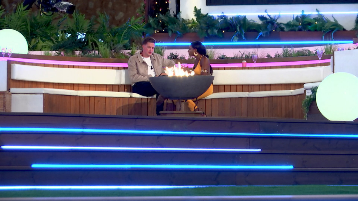 Love Island's Alex talks to Samira
