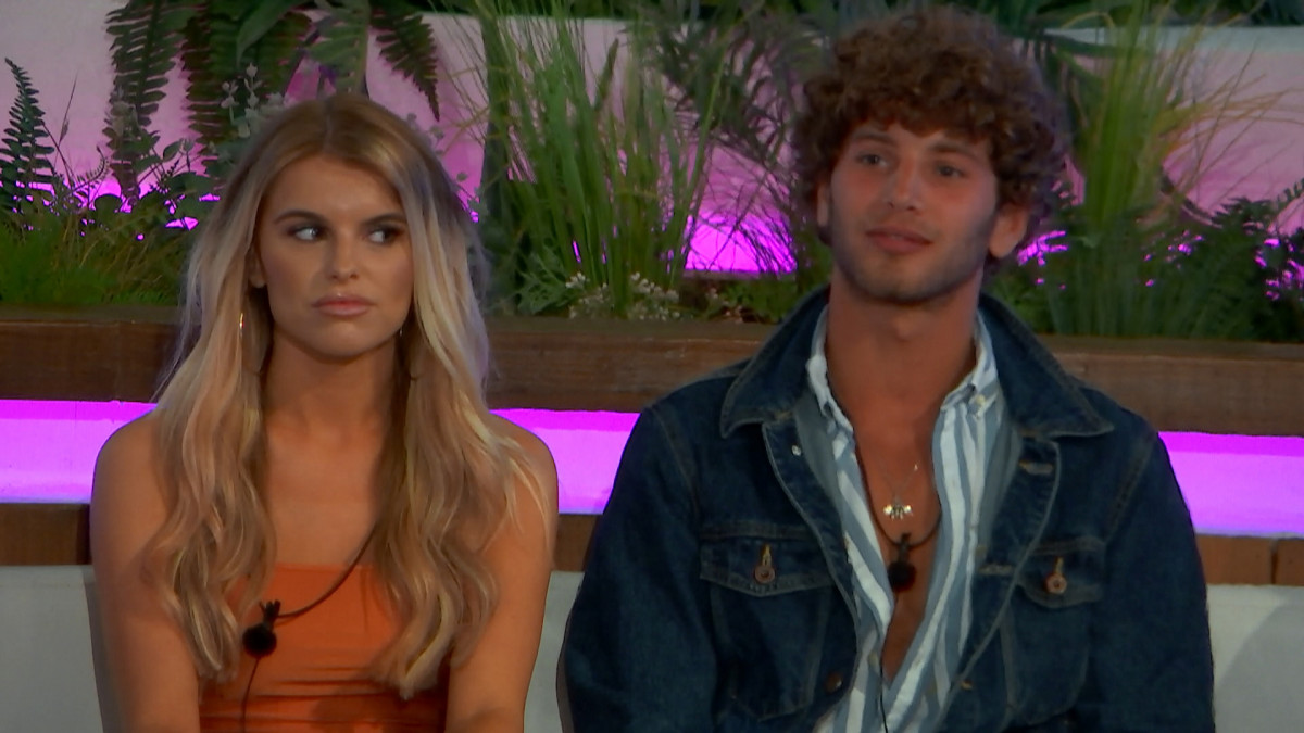 Love Island Series 4: Episode 2: Adam chooses his girl
