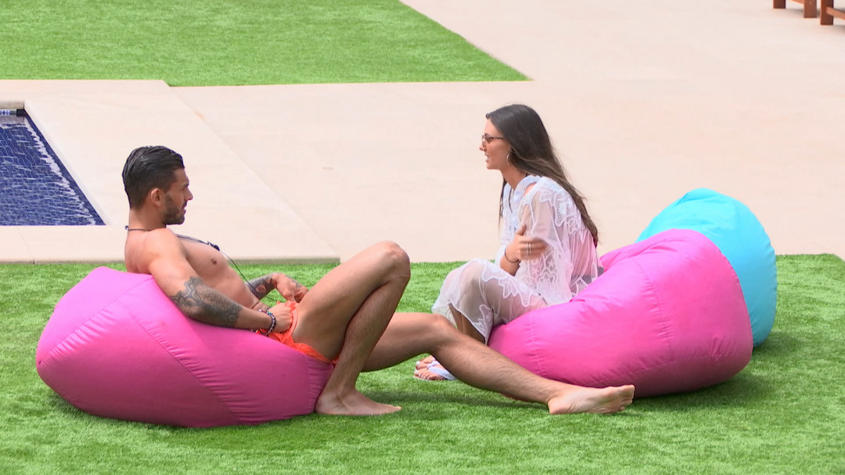 Kendall Rae-Knight and Adam Collard on Love Island 