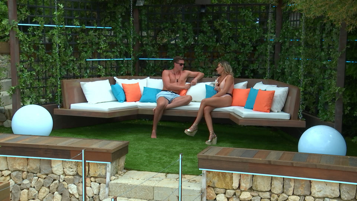 Love Island's Alex talks to Megan before Eyal interrupts