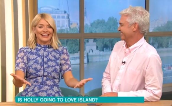 Holly Willoughby and Phillip Schofield talk about Love Island on This Morning