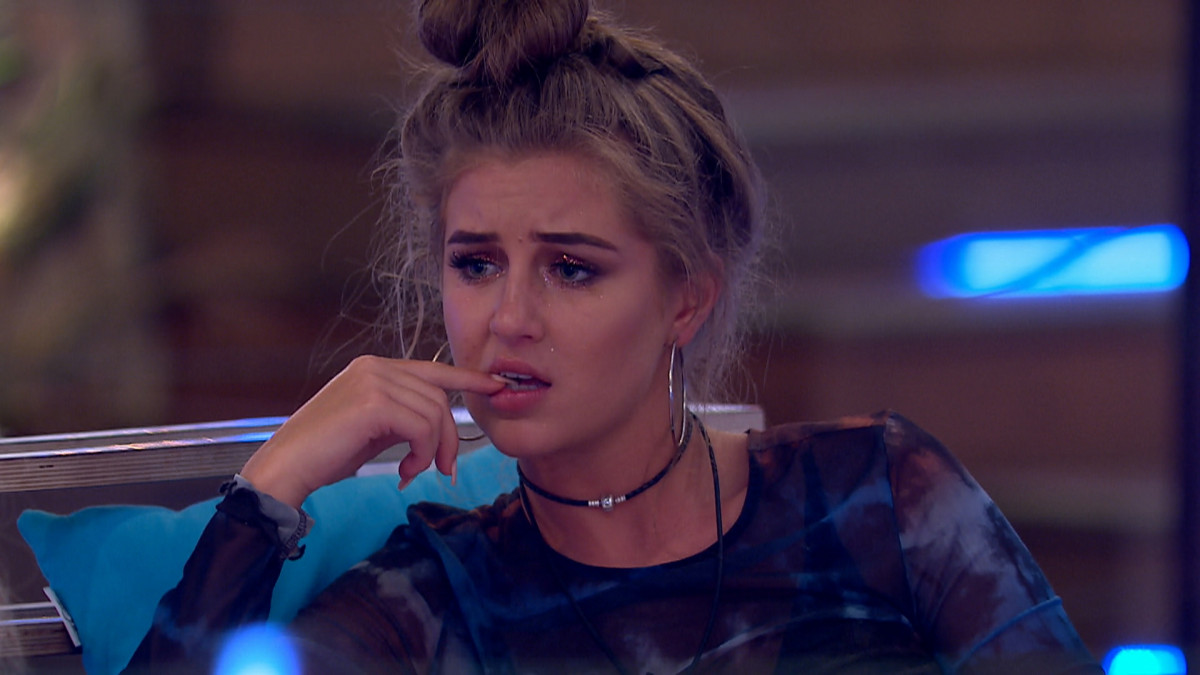Love Island's Laura is unhappy with Georgia
