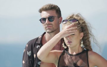 Love Island's Caroline Flack delivers dumping twist to villa
