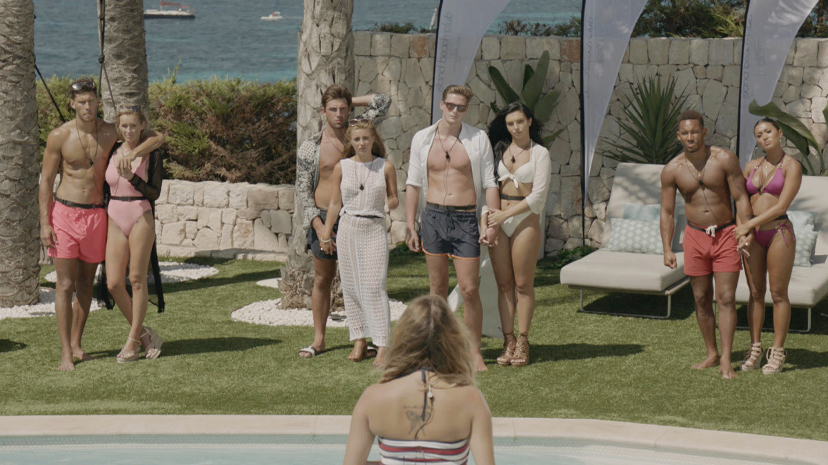 Love Island's Caroline Flack delivers dumping twist to villa
