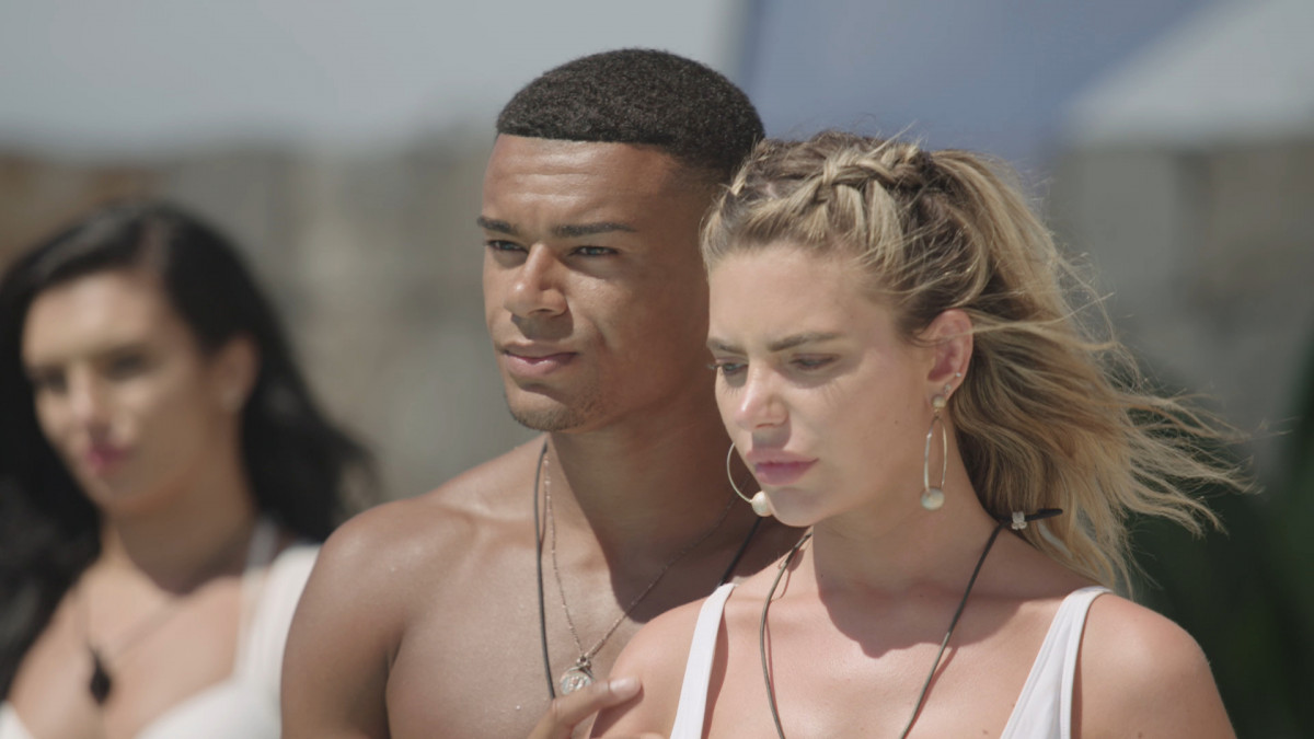 Love Island's Caroline Flack delivers dumping twist to villa