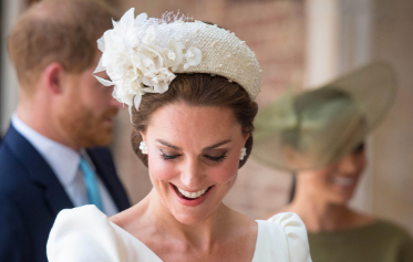 Kate arrives at Louis' christening