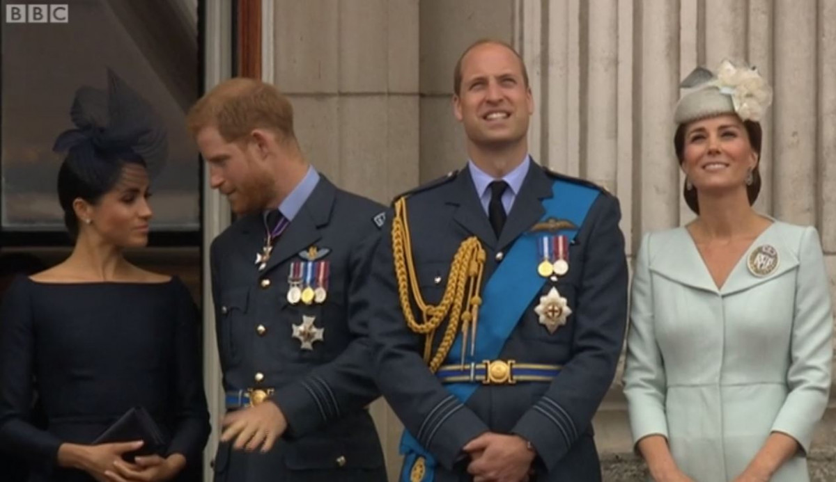 Meghan and Harry on Buckingham Palace Balcony with William and Kate