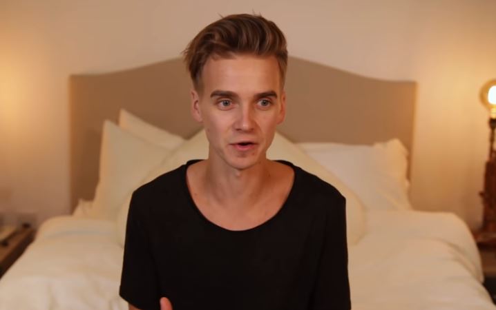 Joe Sugg signs for Strictly