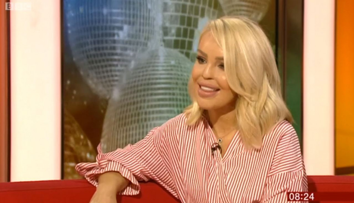 Katie Piper signs for Strictly