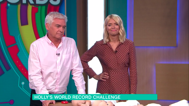 Holly Willoughby tries Guinness World Record