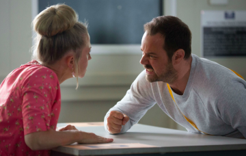 EastEnders SPOILER: Linda Carter DUMPS husband Mick while he's in prison