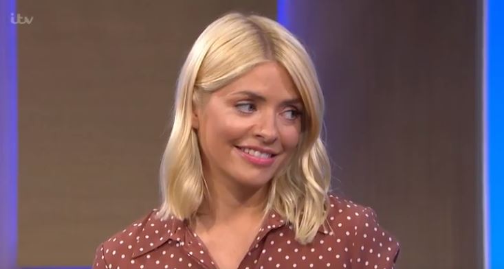 Holly Willoughby tries Guinness World Record
