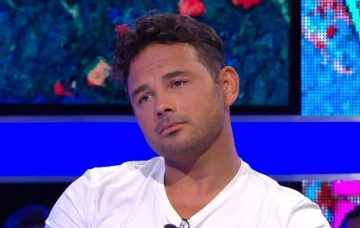 Emma Willis interviews Ryan Thomas