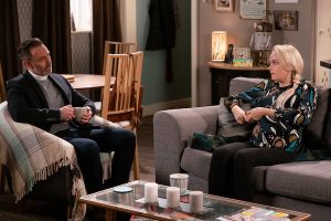 Sinead gets devastating news about her cancer in Coronation Street 