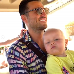 mark wright cousin