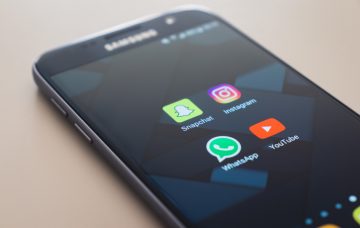 Mobile phone Whatsapp Snapchat YouTube Instagram
