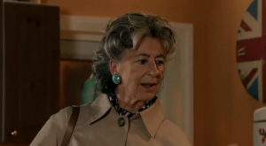 Evelyn in Vera's earrings
