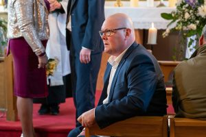 Mandy is back to cause trouble for Chas and Paddy in Emmerdale 