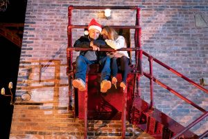 Tim and Gina kiss in Coronation Street 