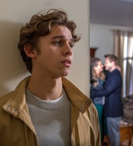 David almost catches Maya and Jacob kissing at Christmas in Emmerdale