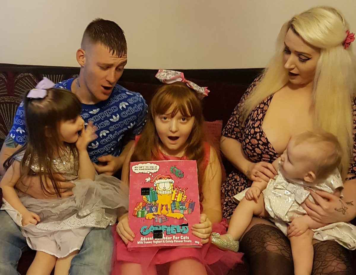Mum buys daughter a Garfield advent calendar for cats