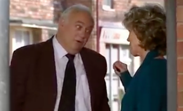 Coronation Street fans devastated over legend's shock off-screen death