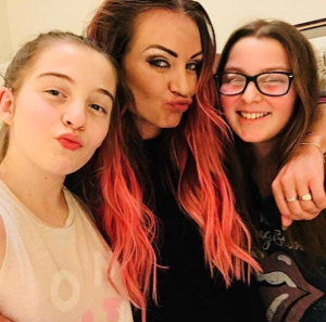 Rita Simons and her daughters (Credit: Instagram @rita_simonsofficial)