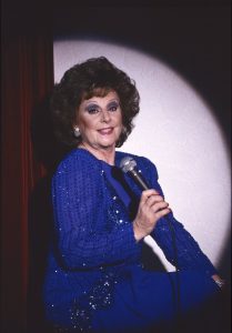 Barbara Knox singer