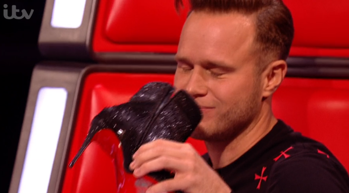 Olly Murs sniffs J-Hud's show on the Voice ITV
