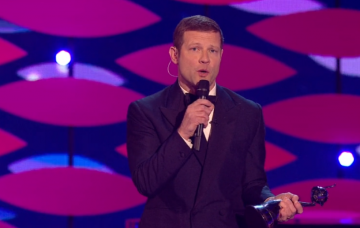 Dermot O'Leary hosting the NTAs