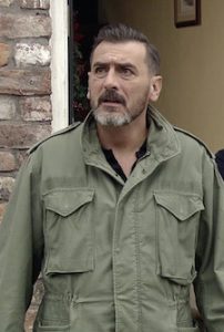 Peter tracks Daniel down Coronation Street