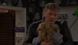 Daz leaves Emmerdale