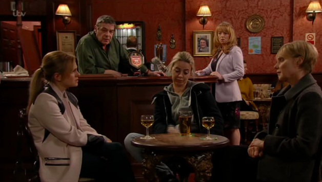 Corrie fans in hysterics with Sally's smutty comment