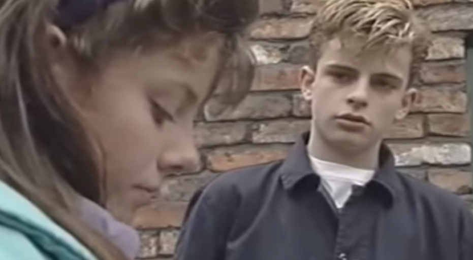 Tracy and Steve in the 90s Corrie Credit: YouTube/ITV